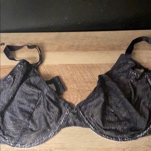 Victoria’s Secret underwire bra